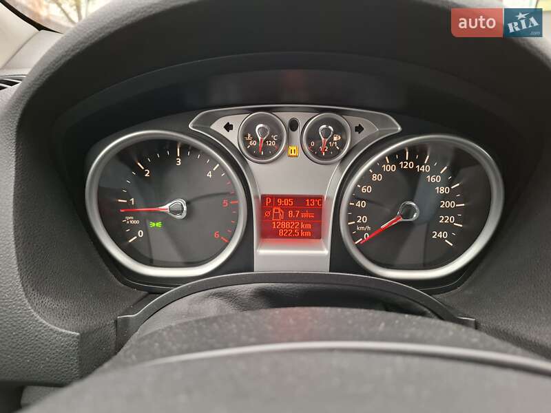 Позашляховик / Кросовер Ford Kuga 2011 в Києві фото 3 Позашляховик / Кросовер Ford Kuga 2011 в Києві