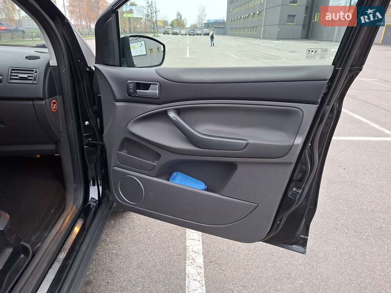 Позашляховик / Кросовер Ford Kuga 2011 в Києві фото 50 Позашляховик / Кросовер Ford Kuga 2011 в Києві