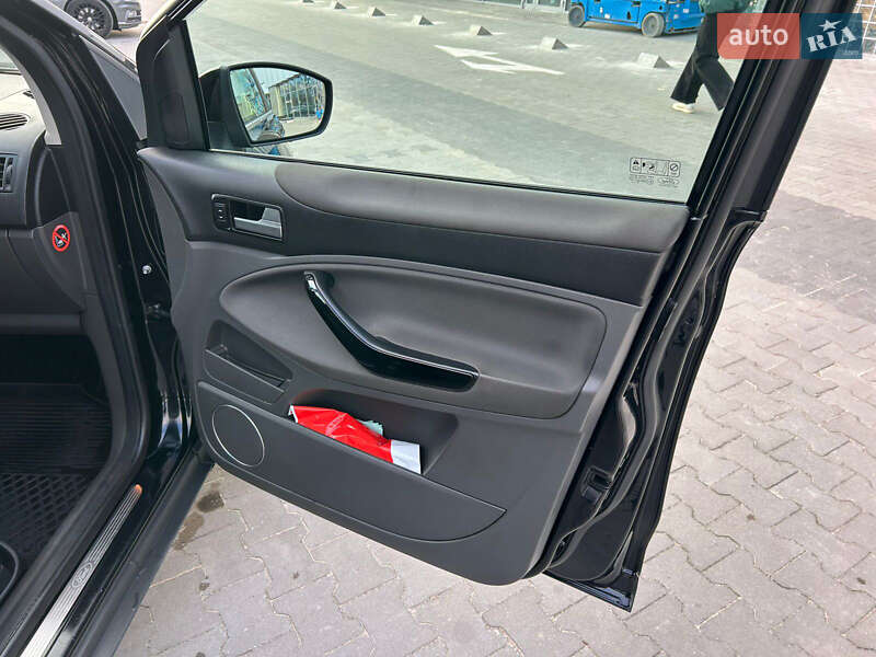 Позашляховик / Кросовер Ford Kuga 2012 в Львові фото 24 Позашляховик / Кросовер Ford Kuga 2012 в Львові