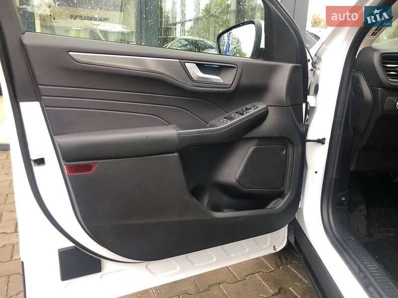 Позашляховик / Кросовер Ford Kuga 2024 в Одесі фото 13 Позашляховик / Кросовер Ford Kuga 2024 в Одесі