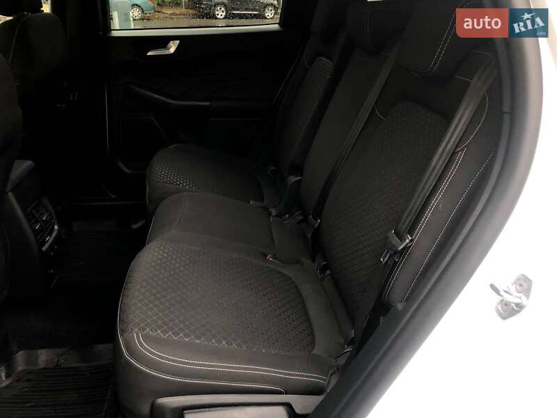 Позашляховик / Кросовер Ford Kuga 2024 в Одесі фото 17 Позашляховик / Кросовер Ford Kuga 2024 в Одесі