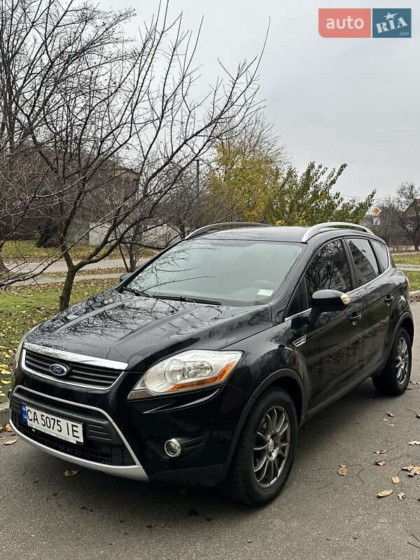 Позашляховик / Кросовер Ford Kuga 2011 в Києві фото Позашляховик / Кросовер Ford Kuga 2011 в Києві