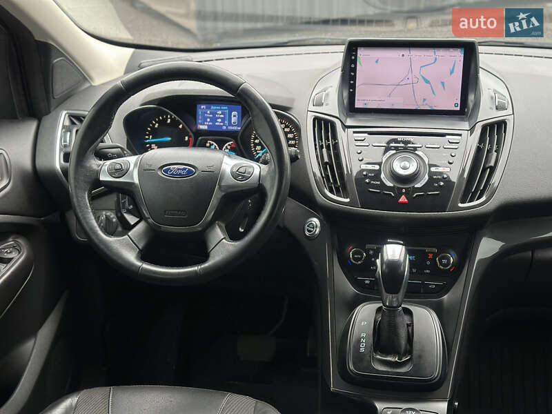 Позашляховик / Кросовер Ford Kuga 2013 в Києві