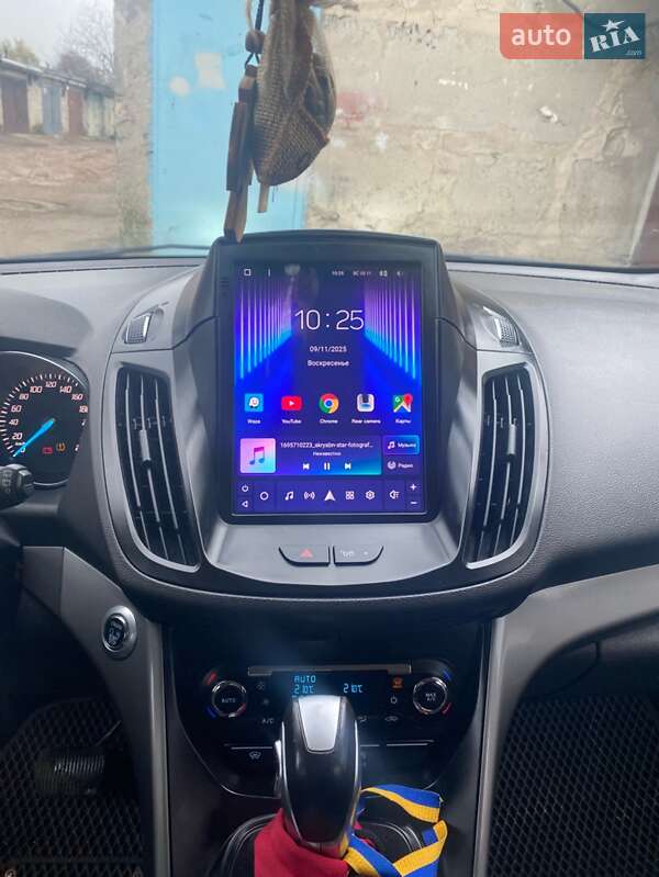 Позашляховик / Кросовер Ford Kuga 2015 в Южноукраїнську