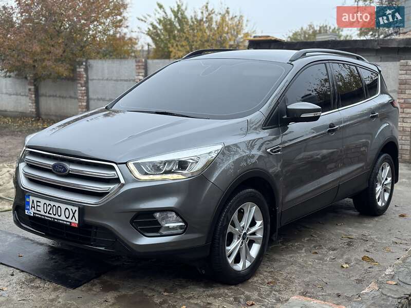 Внедорожник / Кроссовер Ford Kuga 2019 в Днепре