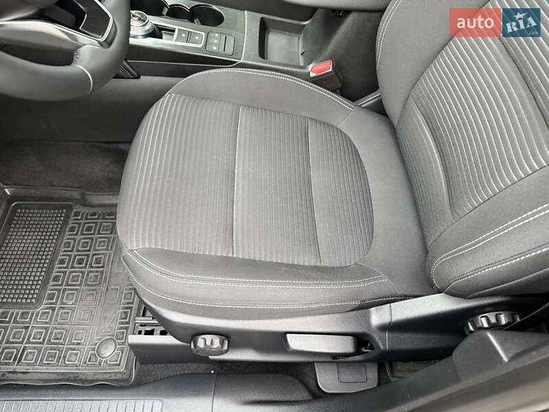 Позашляховик / Кросовер Ford Kuga 2021 в Києві фото 11 Позашляховик / Кросовер Ford Kuga 2021 в Києві