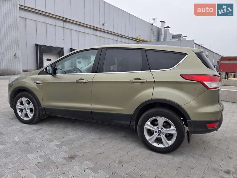 Внедорожник / Кроссовер Ford Kuga 2013 в Луцке
