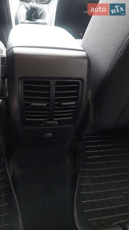 Позашляховик / Кросовер Ford Kuga 2016 в Вінниці фото 39 Позашляховик / Кросовер Ford Kuga 2016 в Вінниці