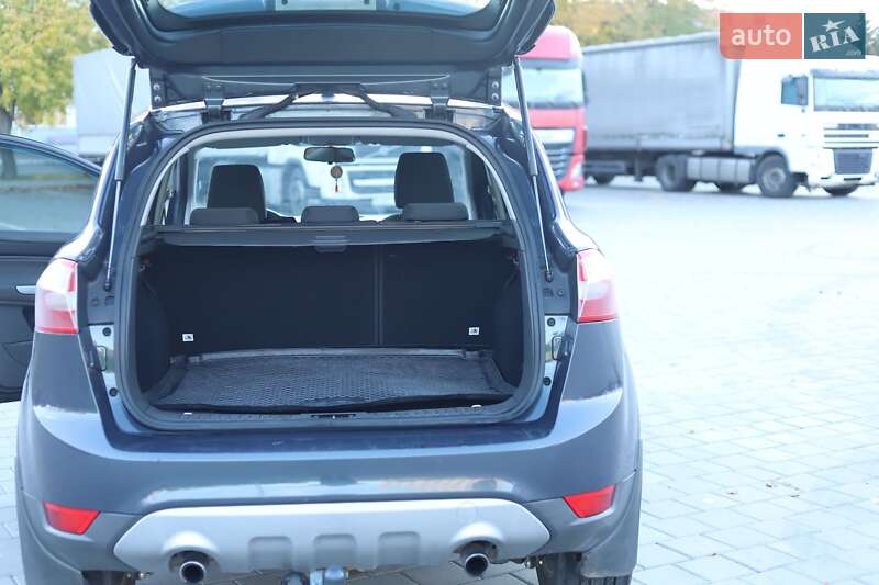 Внедорожник / Кроссовер Ford Kuga 2012 в Черкассах