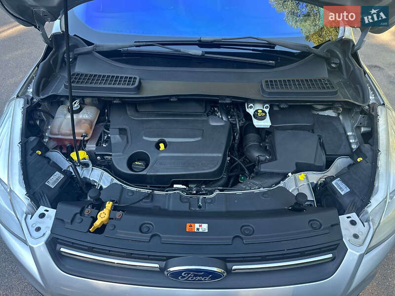 Позашляховик / Кросовер Ford Kuga 2013 в Черкасах фото 11 Позашляховик / Кросовер Ford Kuga 2013 в Черкасах