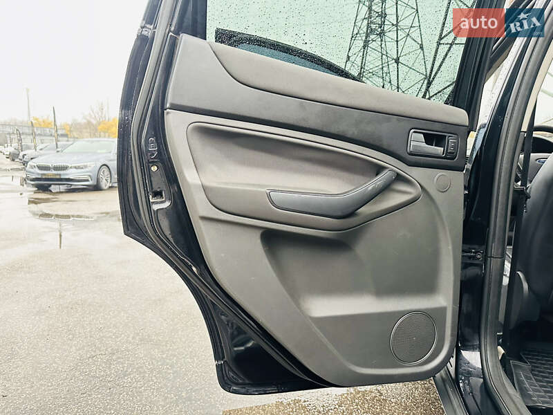 Позашляховик / Кросовер Ford Kuga 2010 в Харкові