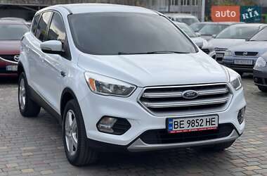 Позашляховик / Кросовер Ford Kuga 2016 в Миколаєві