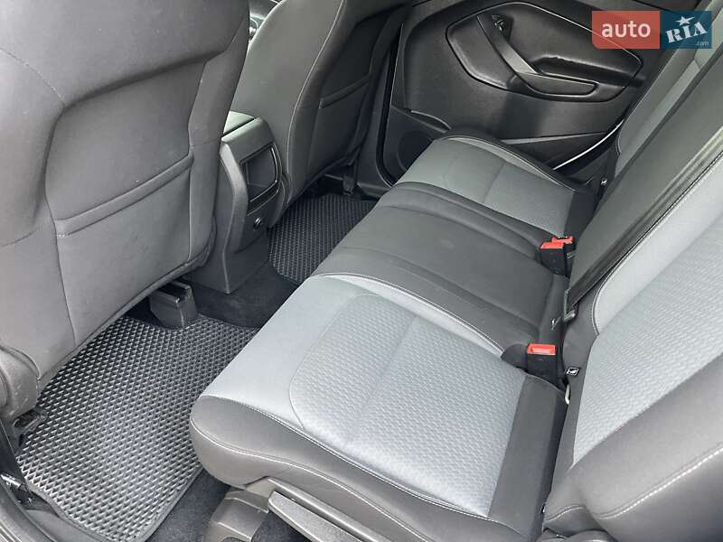 Позашляховик / Кросовер Ford Kuga 2016 в Миколаєві