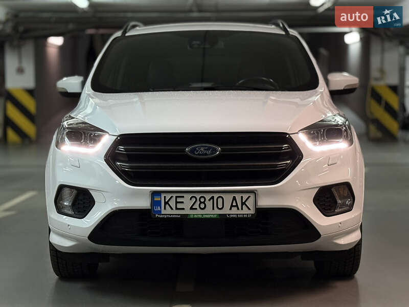 Позашляховик / Кросовер Ford Kuga 2018 в Дніпрі фото 3 Позашляховик / Кросовер Ford Kuga 2018 в Дніпрі