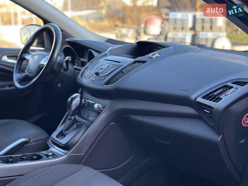Внедорожник / Кроссовер Ford Kuga 2015 в Львове фото 65 Внедорожник / Кроссовер Ford Kuga 2015 в Львове