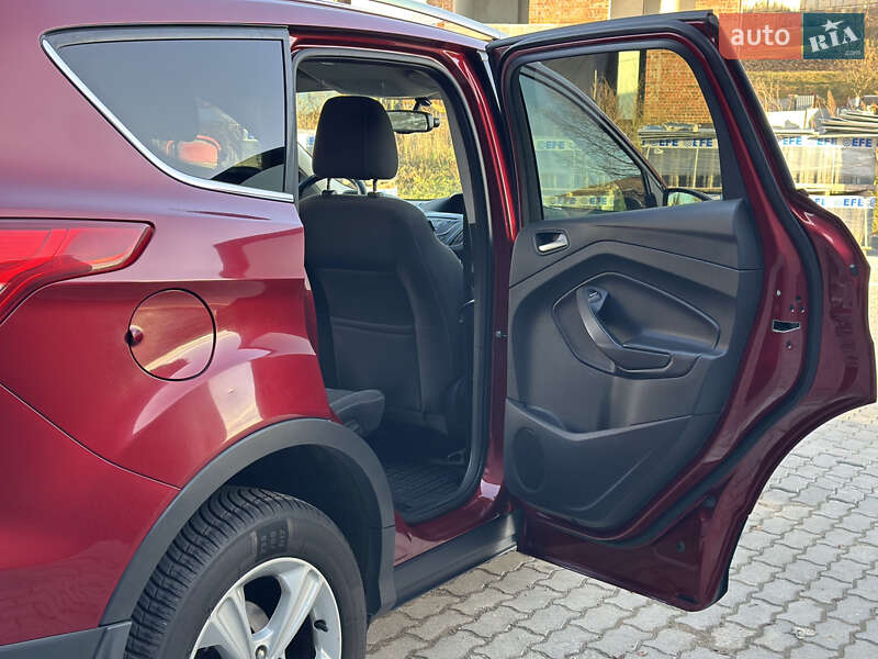 Внедорожник / Кроссовер Ford Kuga 2015 в Львове фото 102 Внедорожник / Кроссовер Ford Kuga 2015 в Львове