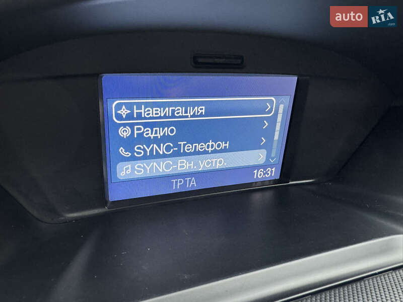 Позашляховик / Кросовер Ford Kuga 2015 в Житомирі