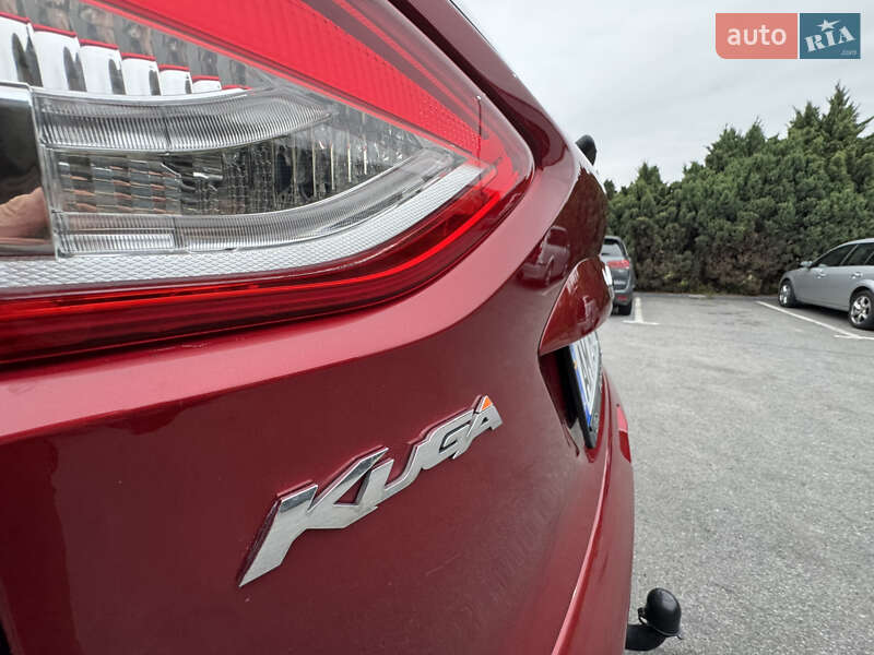 Позашляховик / Кросовер Ford Kuga 2015 в Житомирі