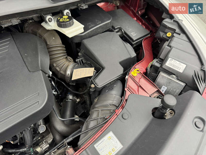 Позашляховик / Кросовер Ford Kuga 2015 в Житомирі