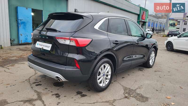 Внедорожник / Кроссовер Ford Kuga 2020 в Киеве