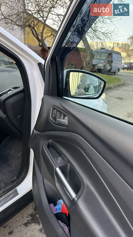 Позашляховик / Кросовер Ford Kuga 2019 в Хмельницькому