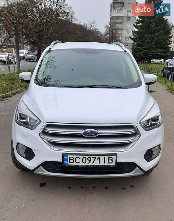 Внедорожник / Кроссовер Ford Kuga 2019 в Львове