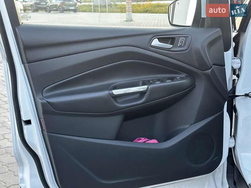 Внедорожник / Кроссовер Ford Kuga 2014 в Львове