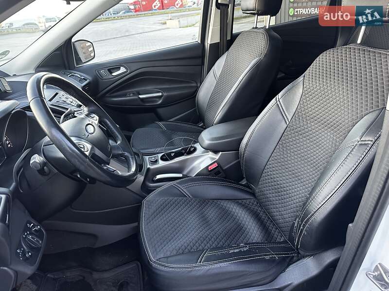 Внедорожник / Кроссовер Ford Kuga 2014 в Львове