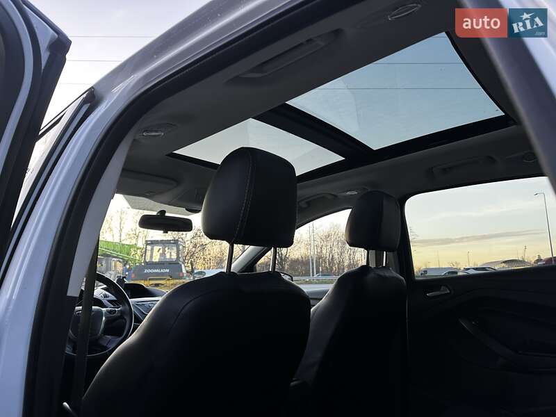 Внедорожник / Кроссовер Ford Kuga 2014 в Львове