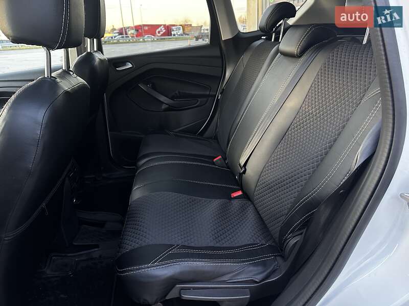 Внедорожник / Кроссовер Ford Kuga 2014 в Львове