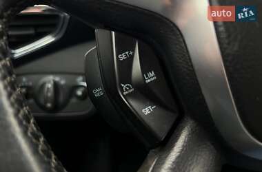 Внедорожник / Кроссовер Ford Kuga 2015 в Киеве