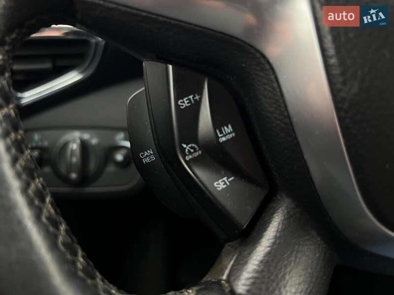 Внедорожник / Кроссовер Ford Kuga 2015 в Киеве фото 15 Внедорожник / Кроссовер Ford Kuga 2015 в Киеве