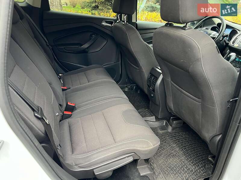 Внедорожник / Кроссовер Ford Kuga 2015 в Киеве фото 23 Внедорожник / Кроссовер Ford Kuga 2015 в Киеве