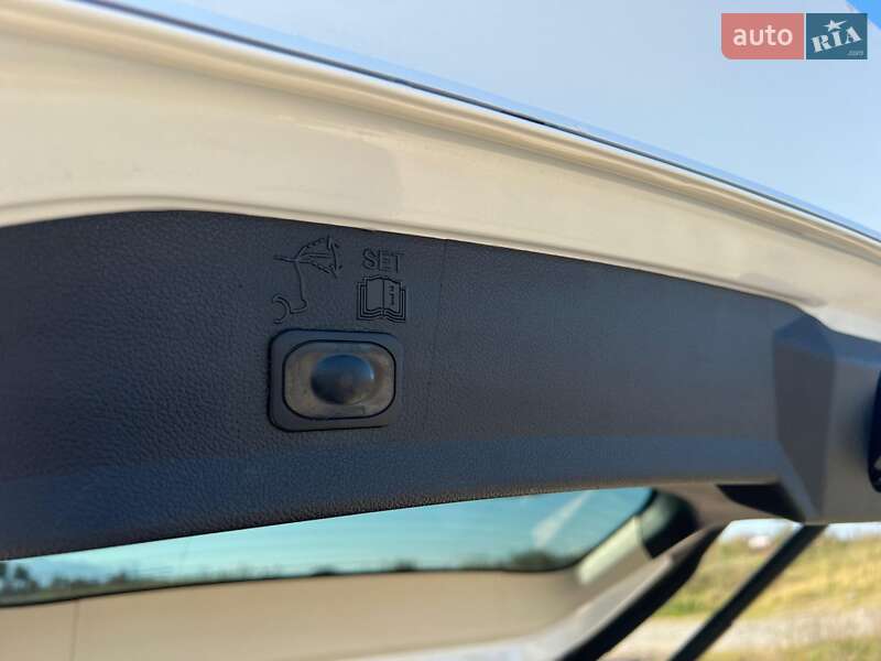 Внедорожник / Кроссовер Ford Kuga 2013 в Киеве