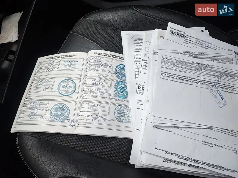 Внедорожник / Кроссовер Ford Kuga 2013 в Киеве документ