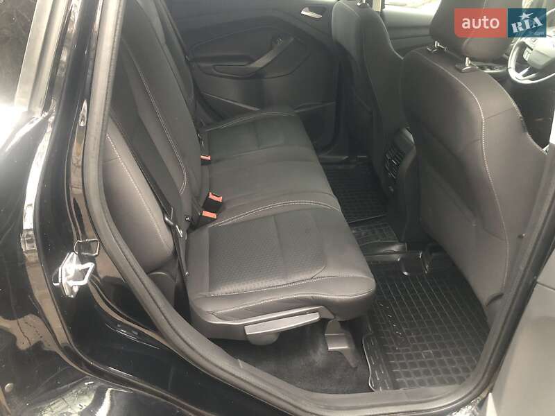 Позашляховик / Кросовер Ford Kuga 2017 в Ніжині