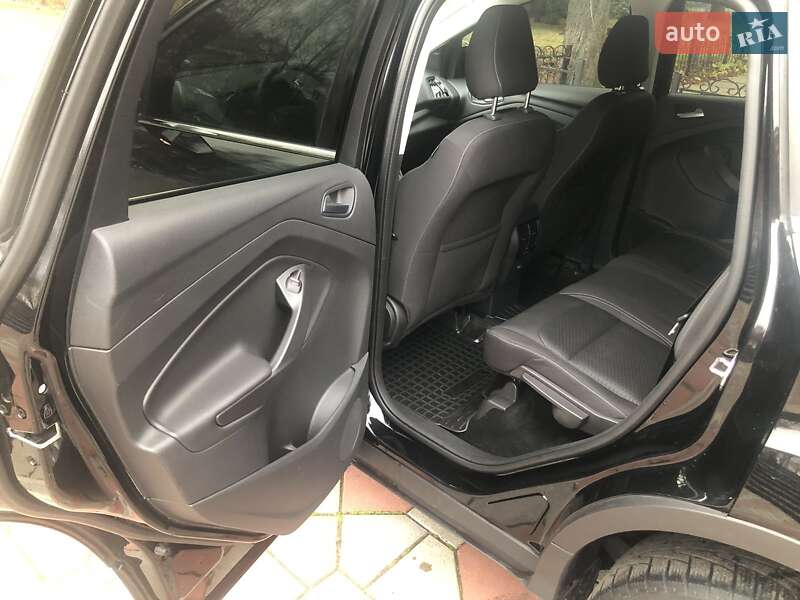 Позашляховик / Кросовер Ford Kuga 2017 в Ніжині