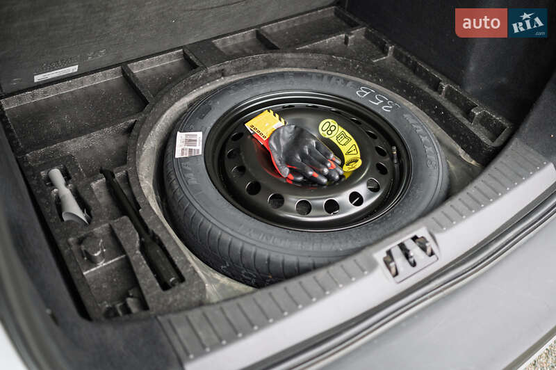 Позашляховик / Кросовер Ford Kuga 2019 в Києві