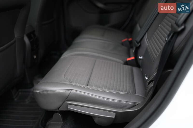 Позашляховик / Кросовер Ford Kuga 2019 в Києві