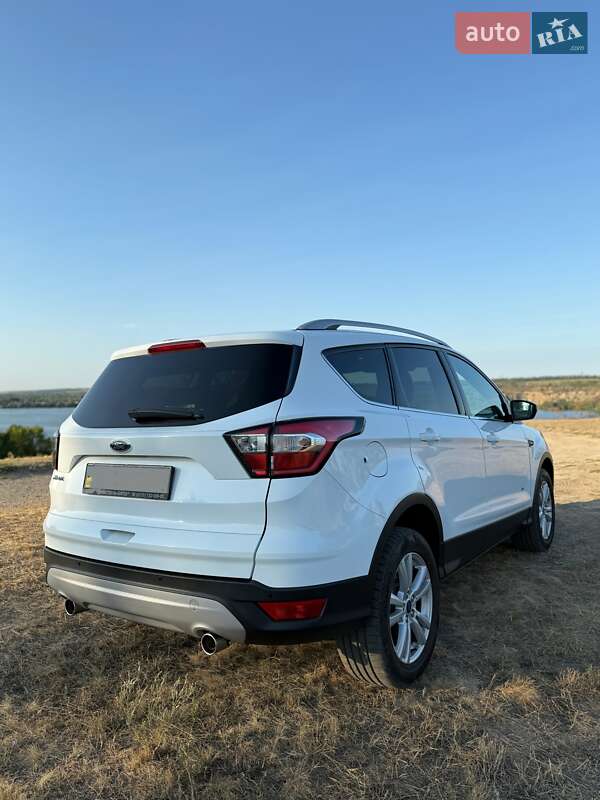 Внедорожник / Кроссовер Ford Kuga 2017 в Днепре фото 9 Внедорожник / Кроссовер Ford Kuga 2017 в Днепре