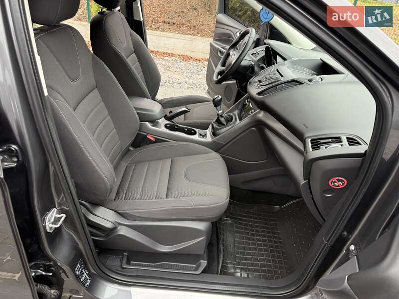 Позашляховик / Кросовер Ford Kuga 2016 в Вінниці фото 33 Позашляховик / Кросовер Ford Kuga 2016 в Вінниці