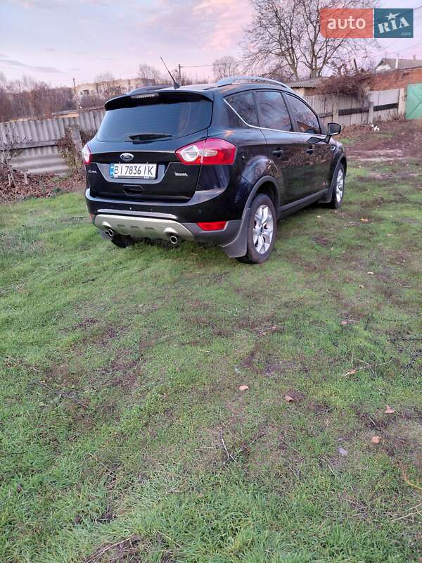Внедорожник / Кроссовер Ford Kuga 2011 в Хороле