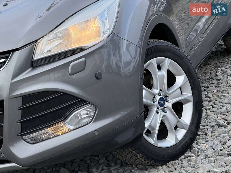 Позашляховик / Кросовер Ford Kuga 2013 в Стрию