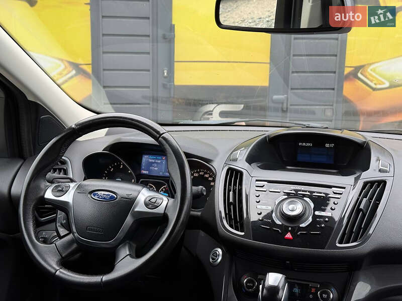 Позашляховик / Кросовер Ford Kuga 2013 в Стрию