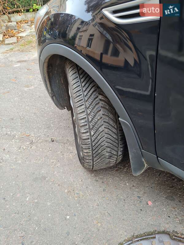 Позашляховик / Кросовер Ford Kuga 2012 в Львові