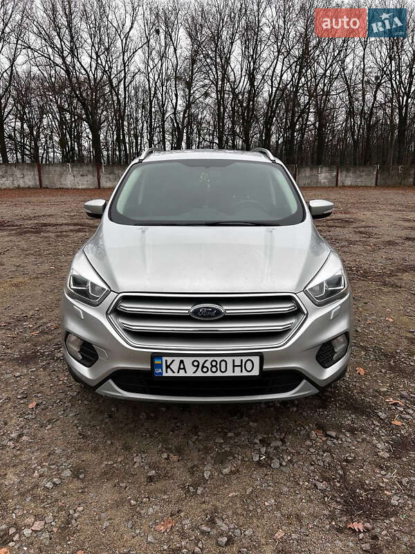 Внедорожник / Кроссовер Ford Kuga 2019 в Умани фото 2 Внедорожник / Кроссовер Ford Kuga 2019 в Умани
