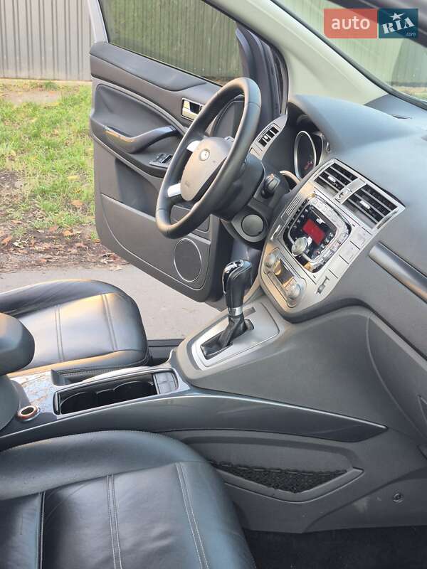 Внедорожник / Кроссовер Ford Kuga 2013 в Черкассах