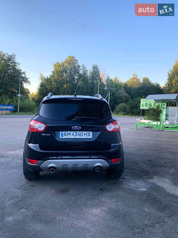Внедорожник / Кроссовер Ford Kuga 2011 в Олевске