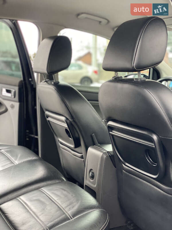 Позашляховик / Кросовер Ford Kuga 2012 в Львові фото 27 Позашляховик / Кросовер Ford Kuga 2012 в Львові