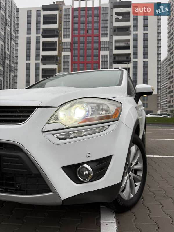 Внедорожник / Кроссовер Ford Kuga 2012 в Киеве